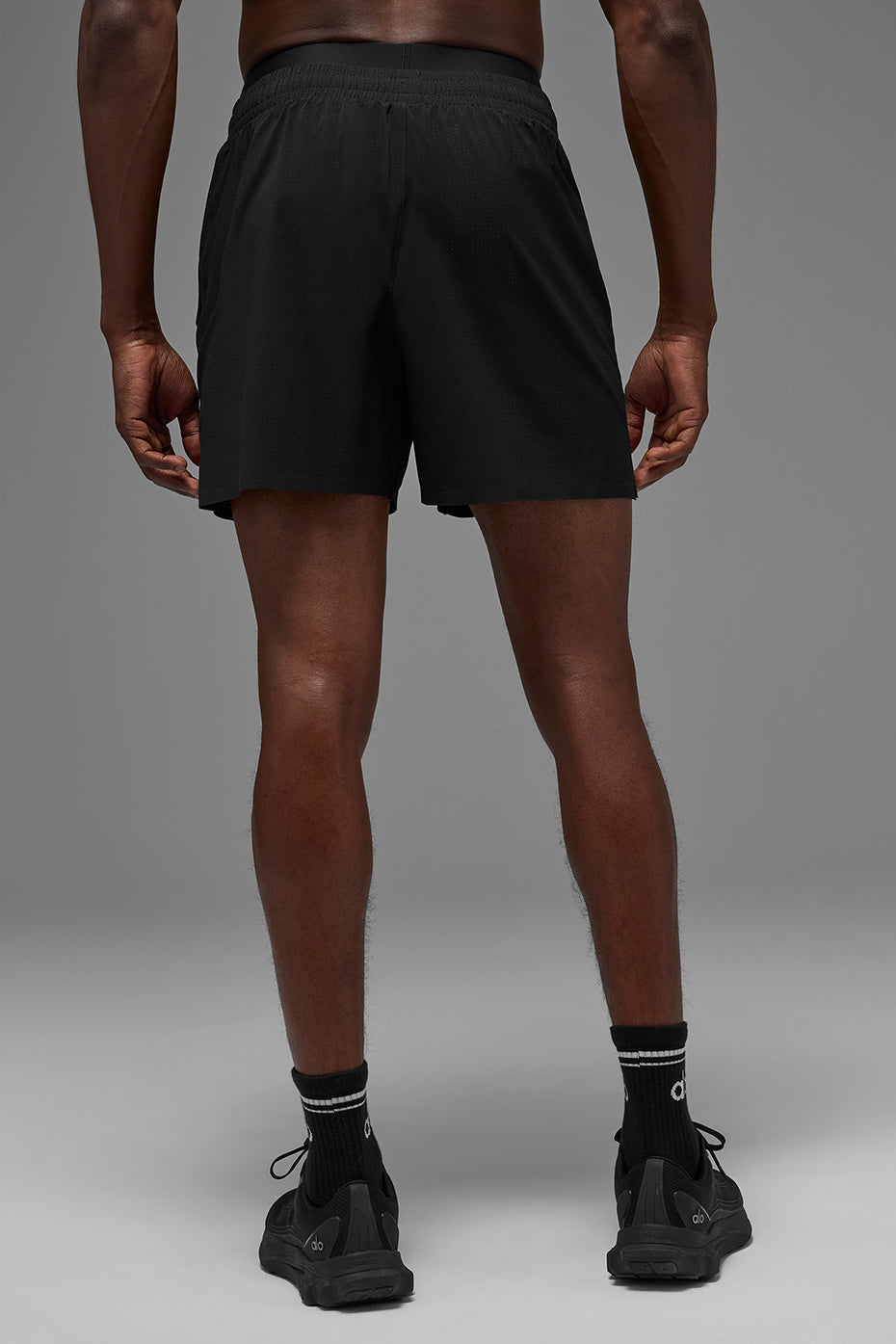 5" Traction Running Short - Black